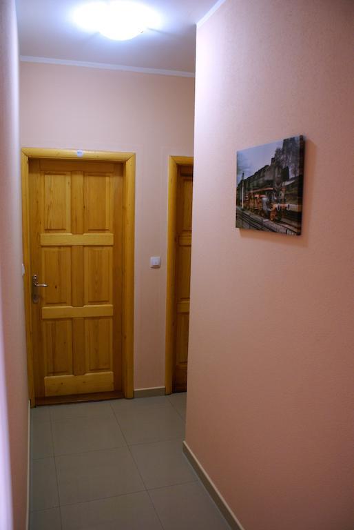 Guest House Villa Mir Kragujevac Exterior photo